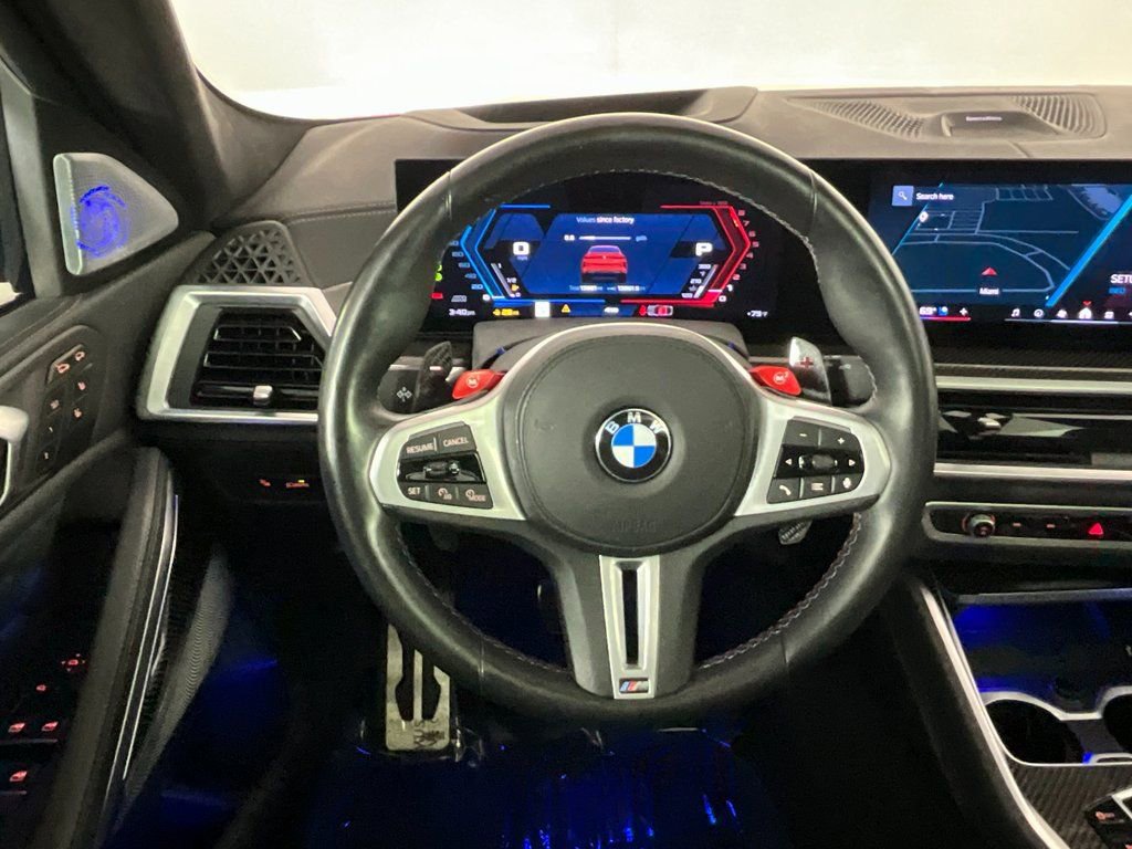 Used 2025 BMW X6 M Competition w/ Executive Package image 11