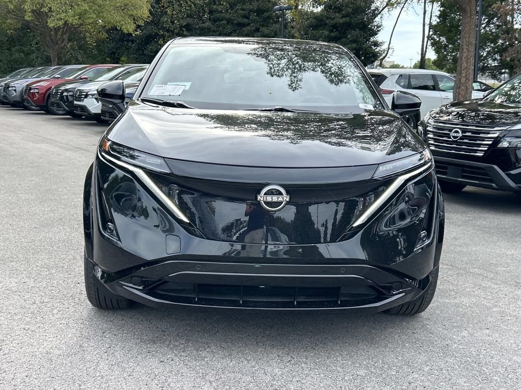 New 2025 Nissan Ariya AWD image 2