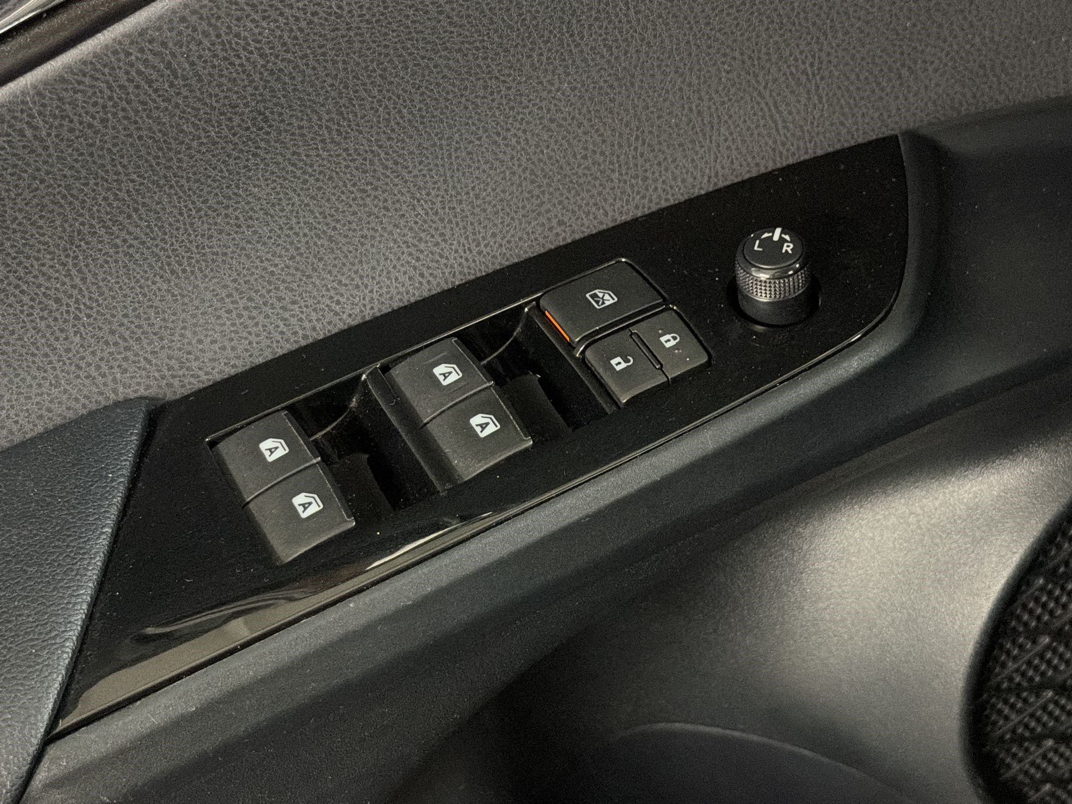 Used 2016 Toyota Prius Three FWD image 14
