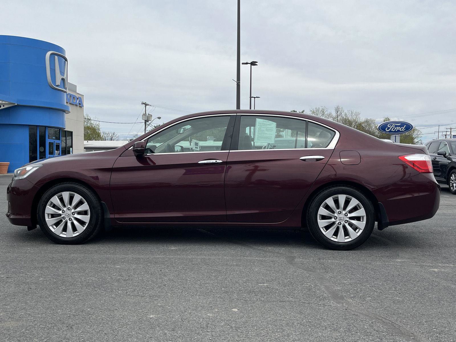 Used 2015 Honda Accord EX-L image 10