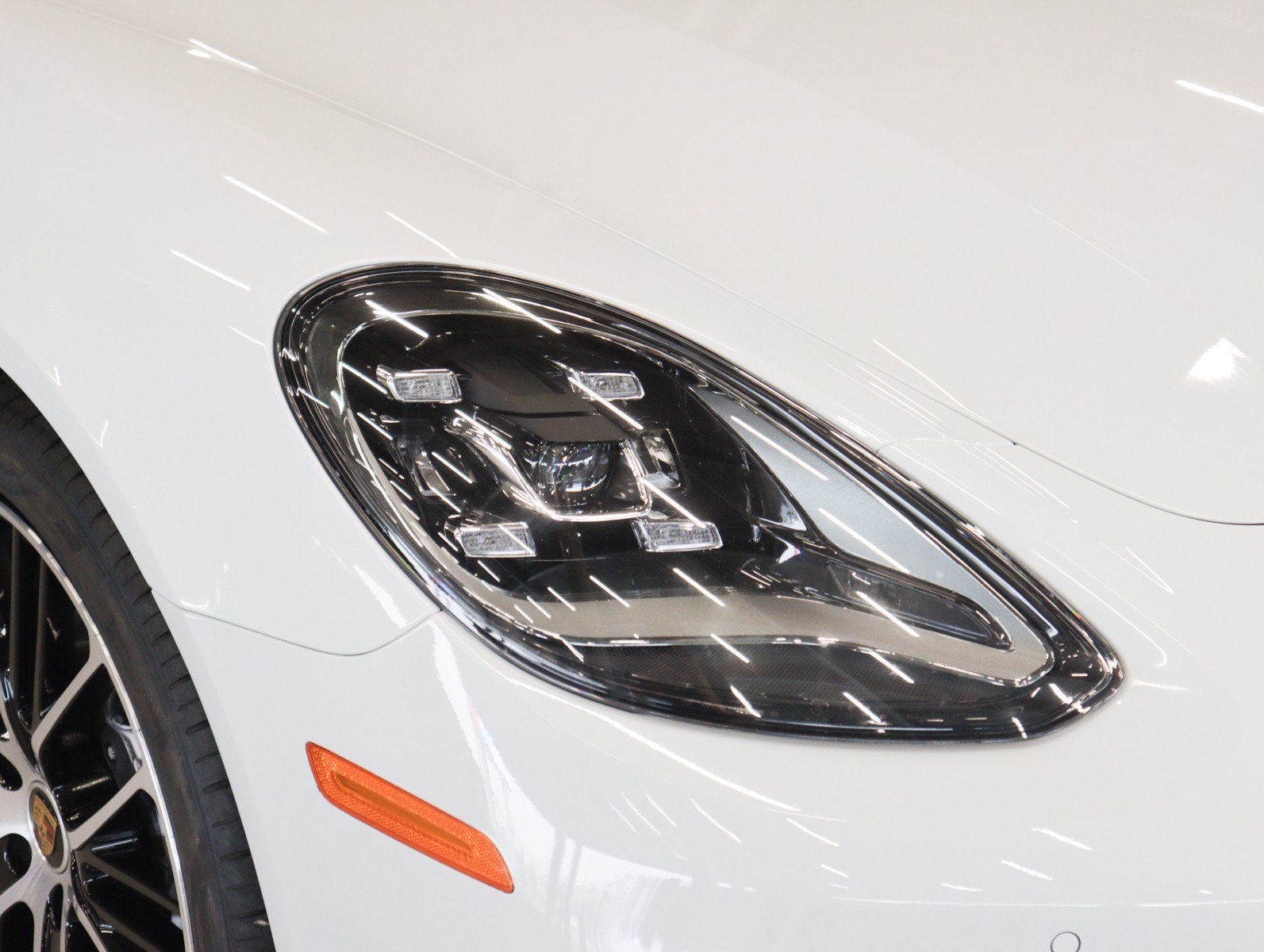 Certified 2023 Porsche Panamera Platinum Edition RWD image 28