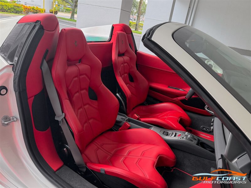 Used 2014 Ferrari 458 Spider RWD image 29