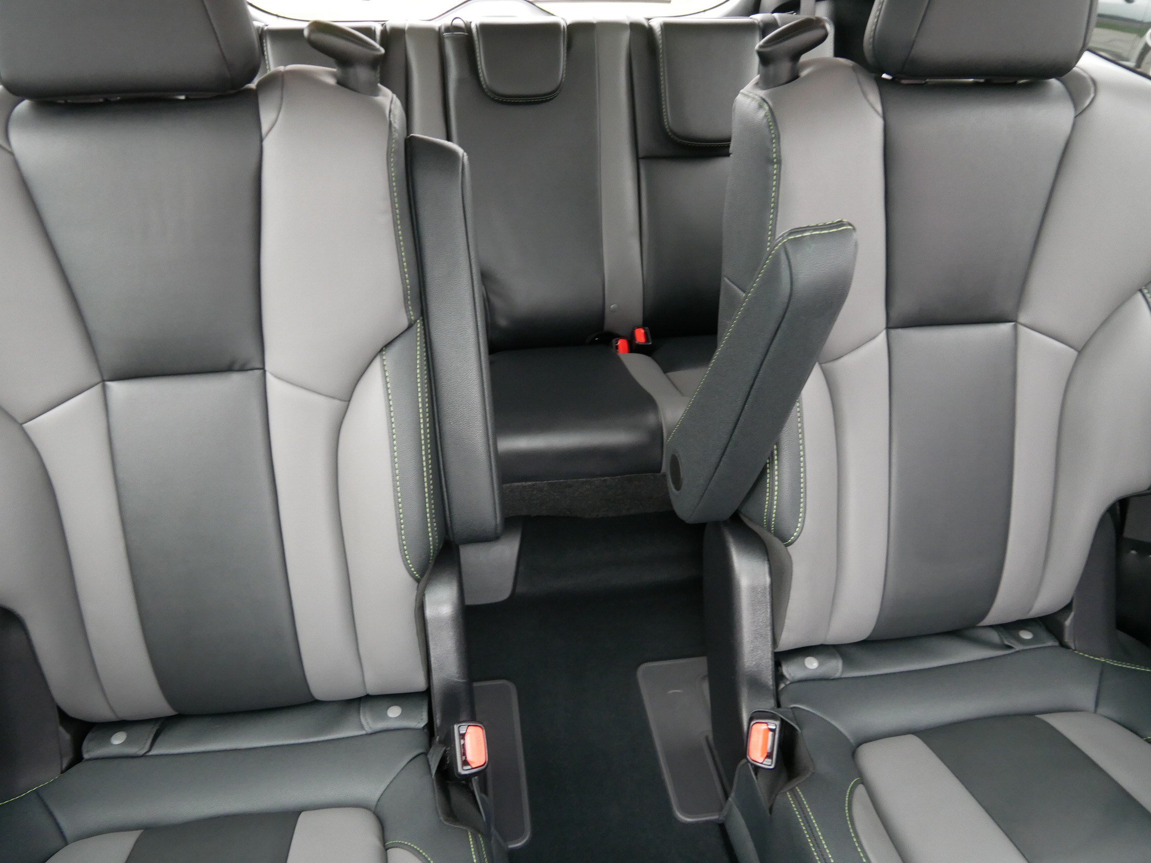 Used 2025 Subaru Ascent Onyx Edition w/ Onyx Package AWD/4WD image 13