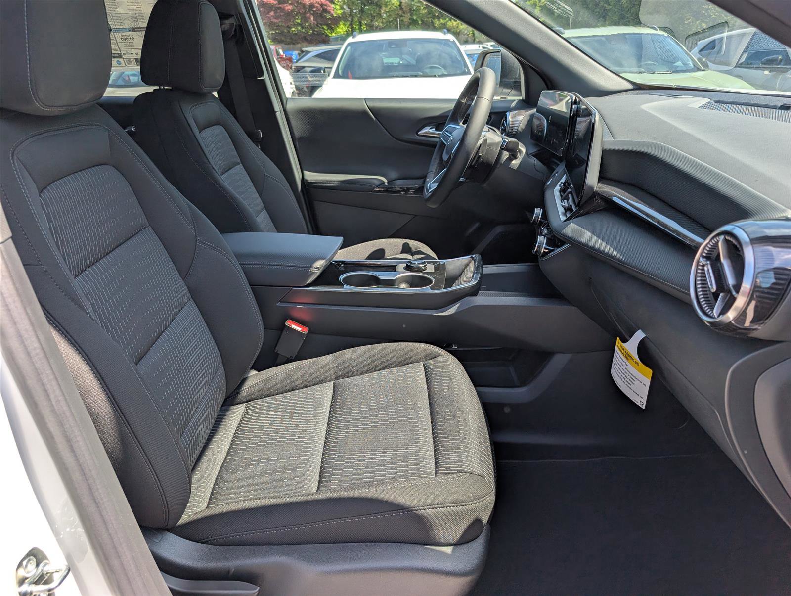 New 2026 Chevrolet Equinox LT w/ Midnight Edition AWD/4WD image 7