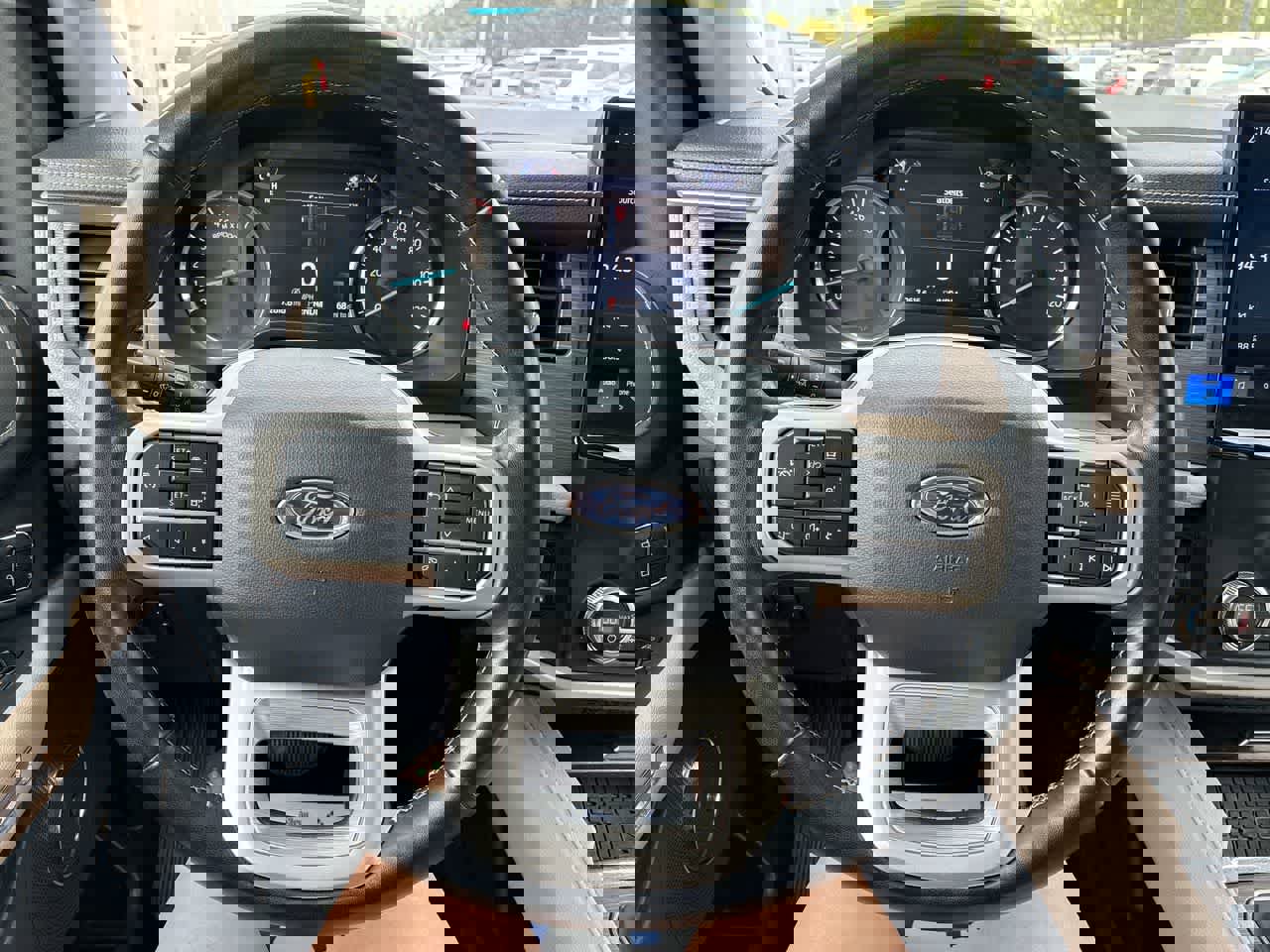 Used 2024 Ford Expedition Max Limited image 11