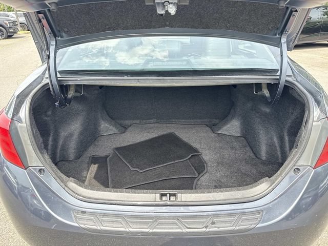 Used 2018 Toyota Corolla SE w/ Carpet Mat Package (TMS) FWD image 10