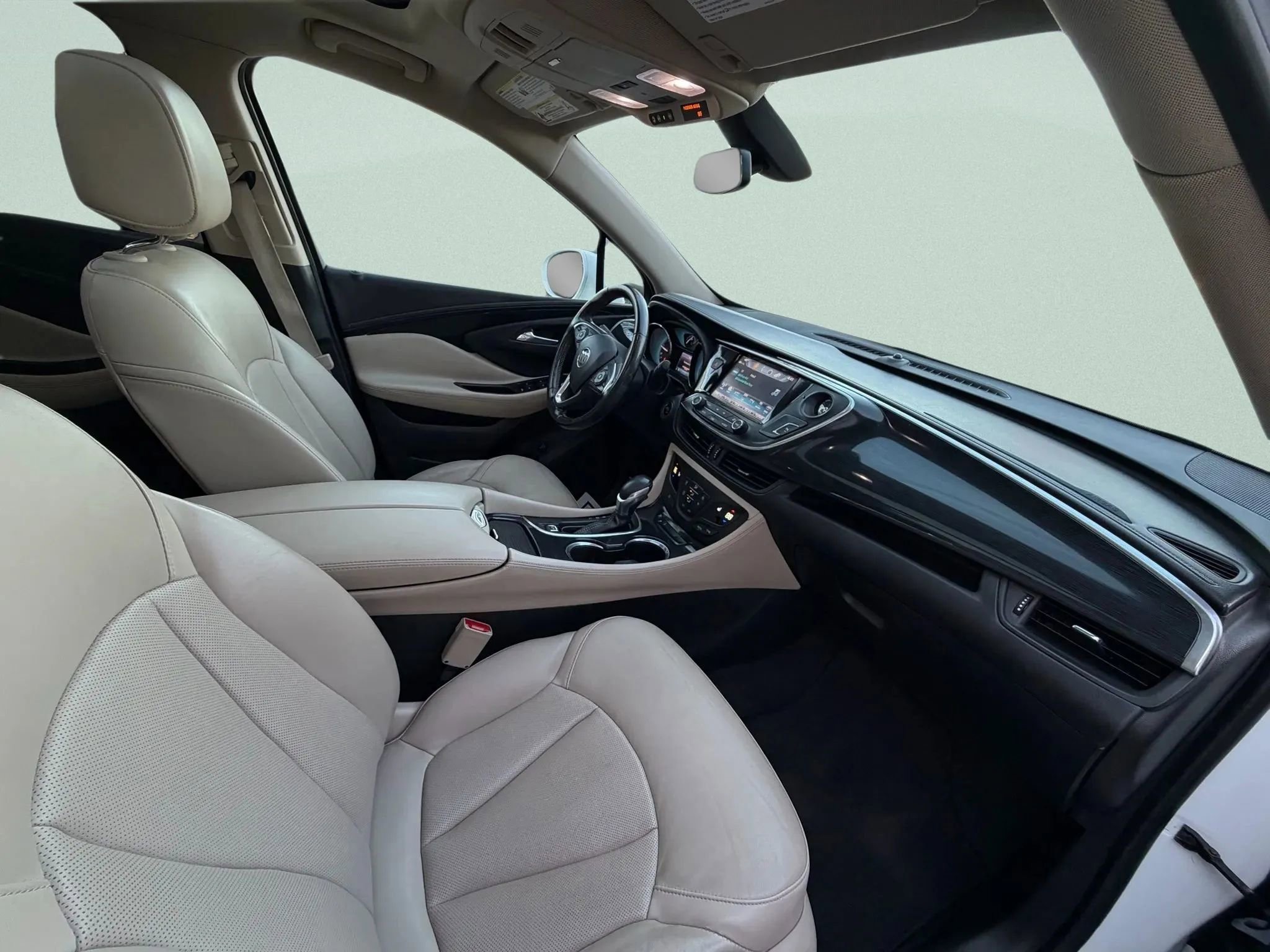 Used 2017 Buick Envision Essence image 10
