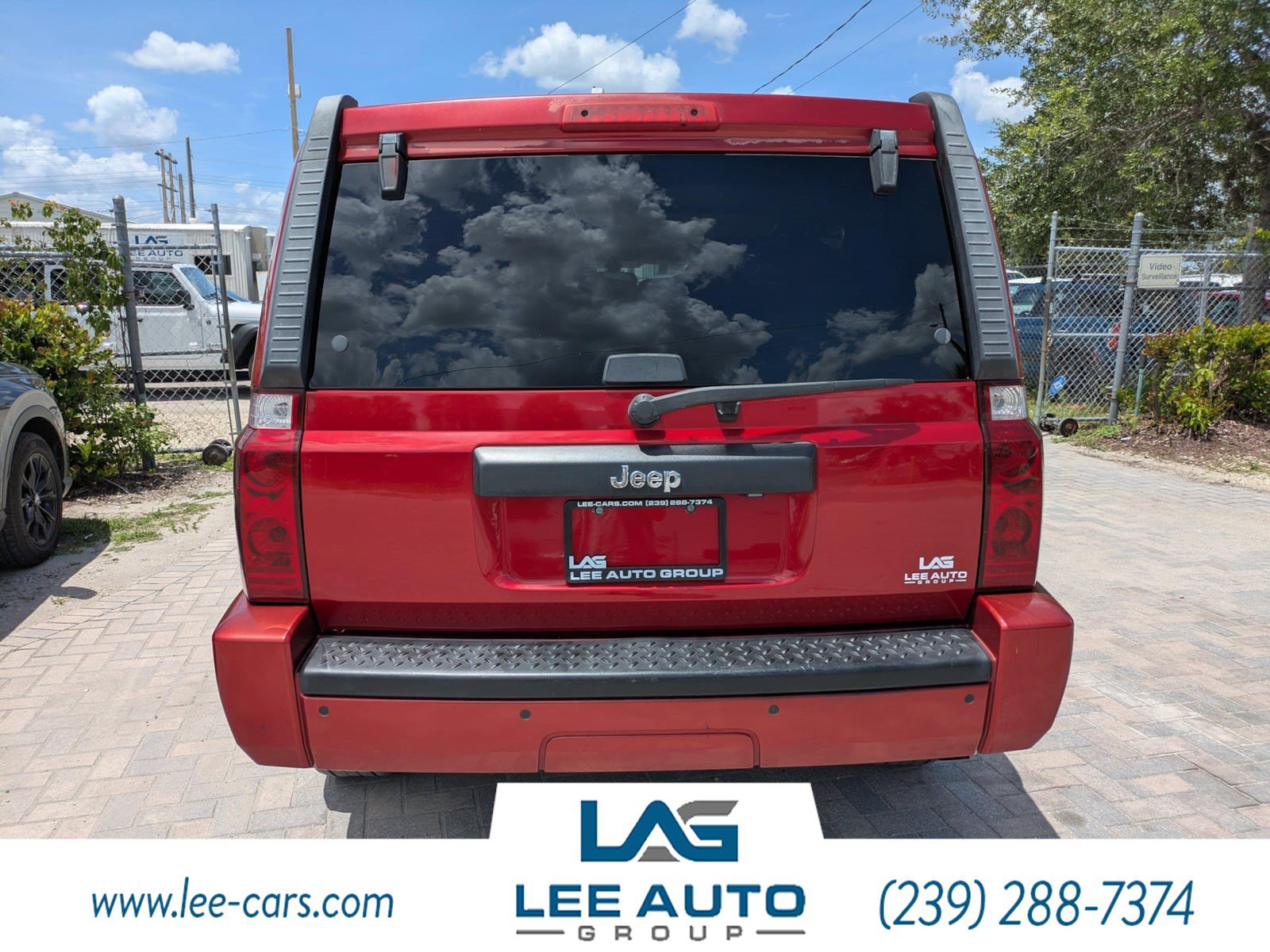 Used 2010 Jeep Commander Sport RWD image 4