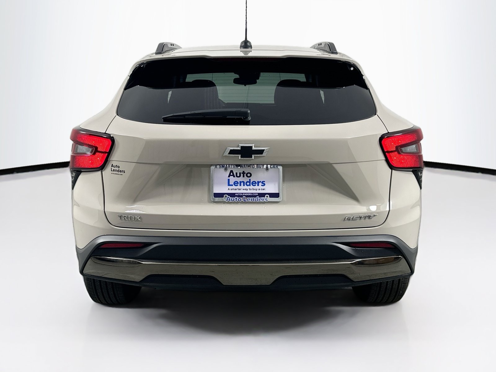 Used 2026 Chevrolet Trax ACTIV w/ Sunroof Package FWD image 6