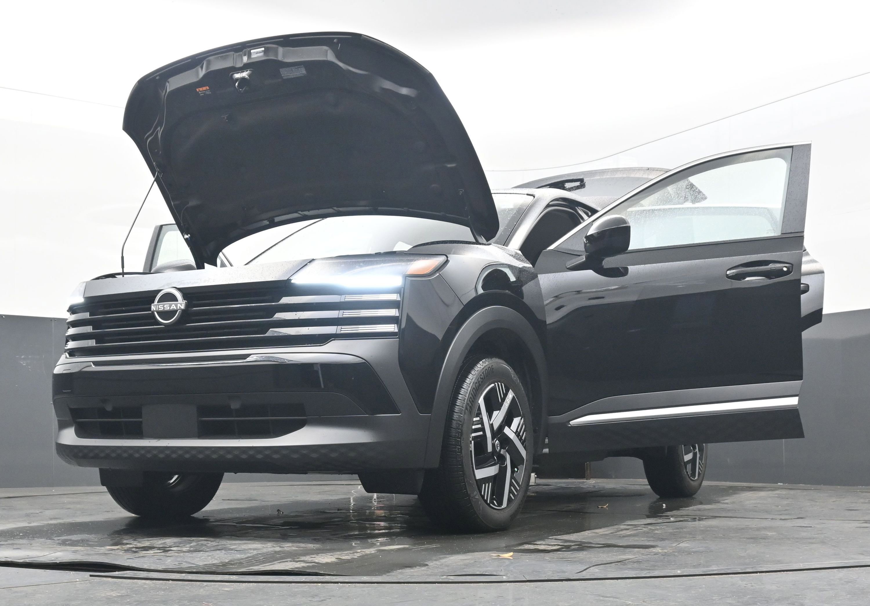 Certified 2025 Nissan Kicks SV image 39