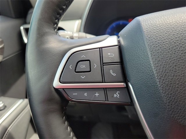 Used 2023 Toyota Highlander Platinum image 19