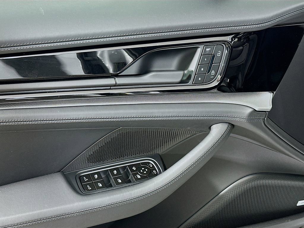 New 2025 Porsche Panamera image 20
