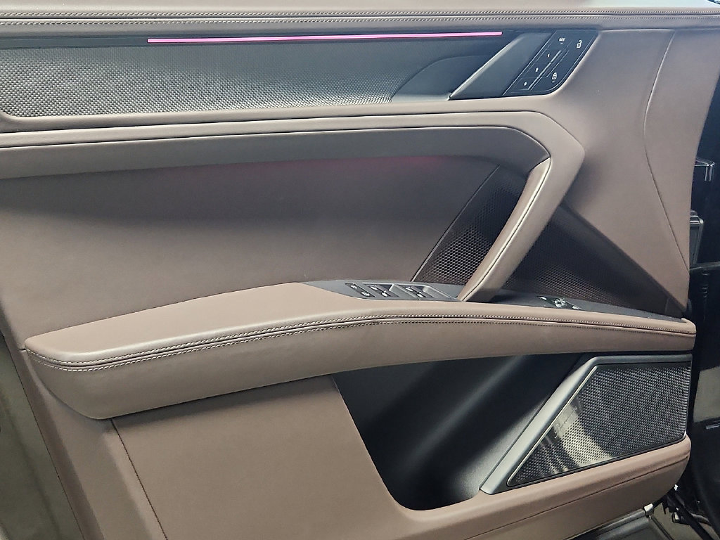 New 2026 Porsche Cayenne Turbo AWD/4WD image 13