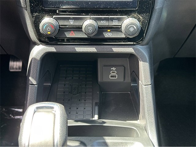 New 2025 Ford Ranger XLT w/ Black Appearance Package image 29