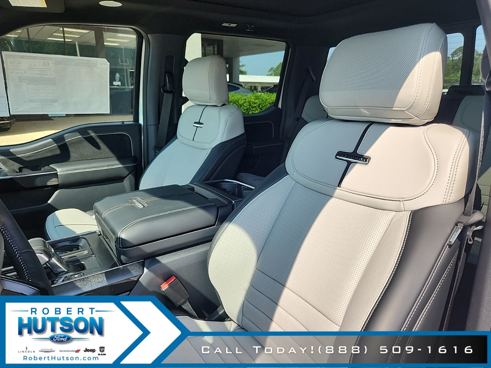 New 2023 Ford F150 Lightning Platinum AWD/4WD image 13