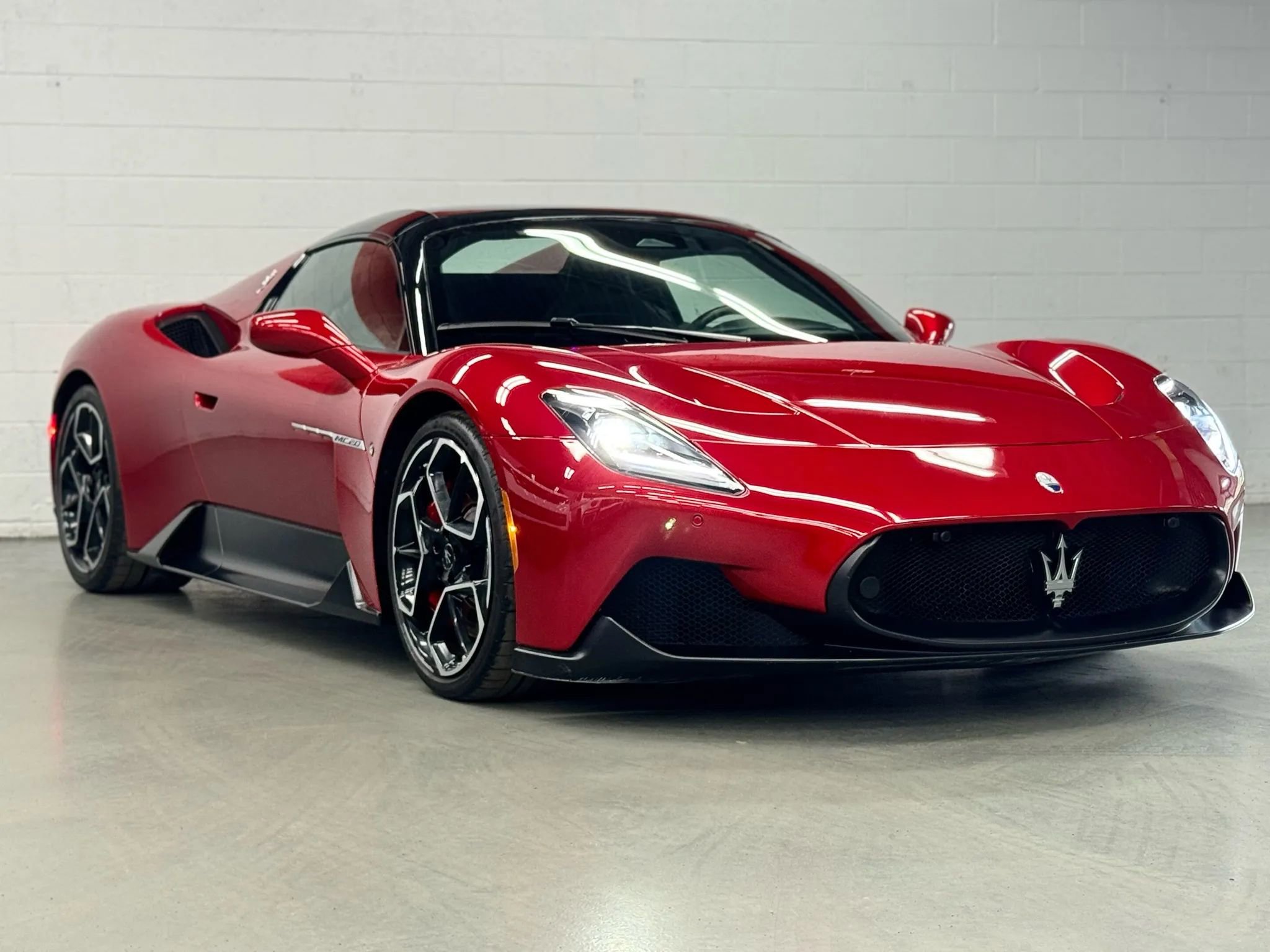 Used 2023 Maserati MC20 Spyder image 33