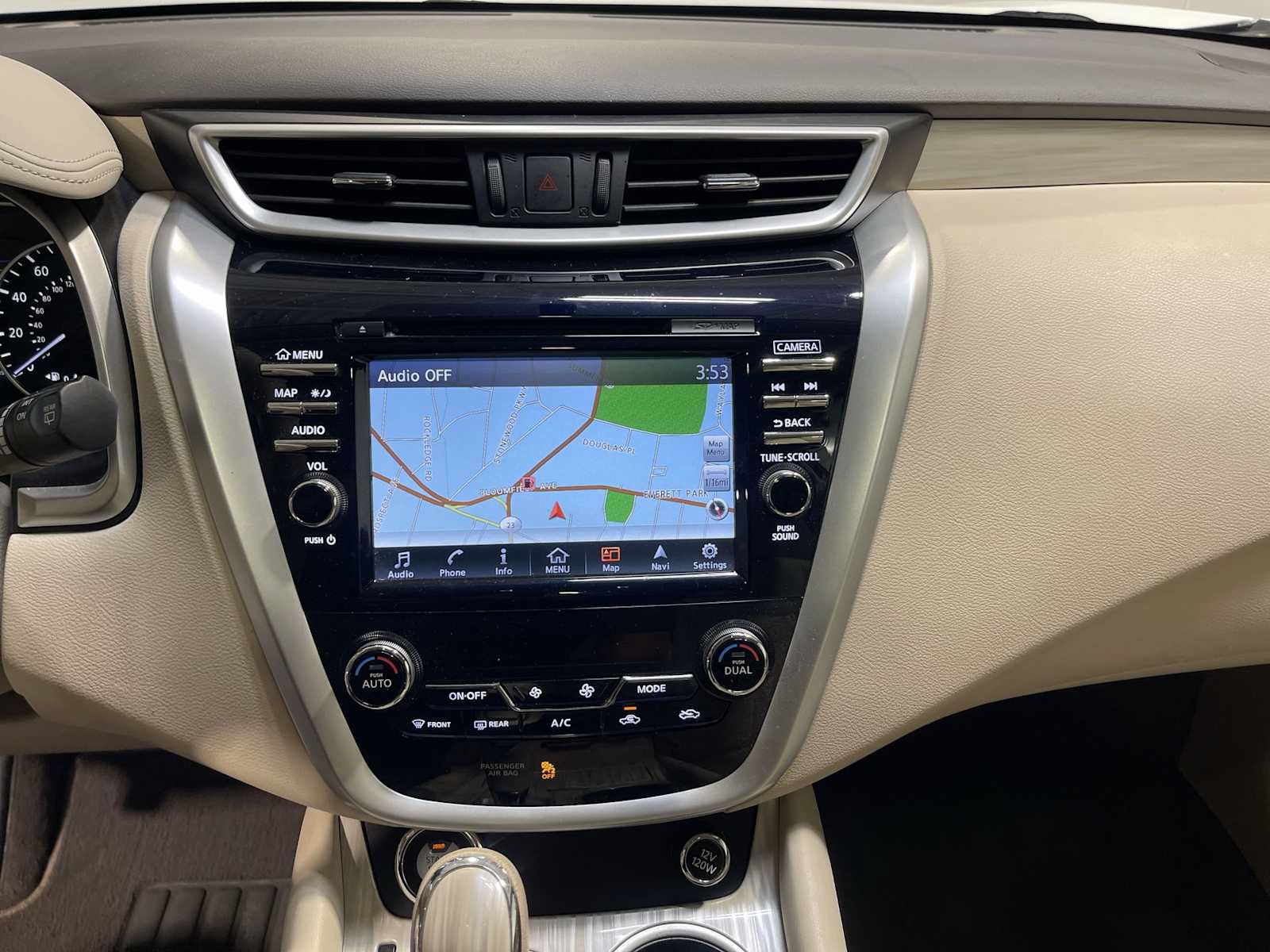 Used 2016 Nissan Murano SV w/ Premium Package AWD/4WD image 16
