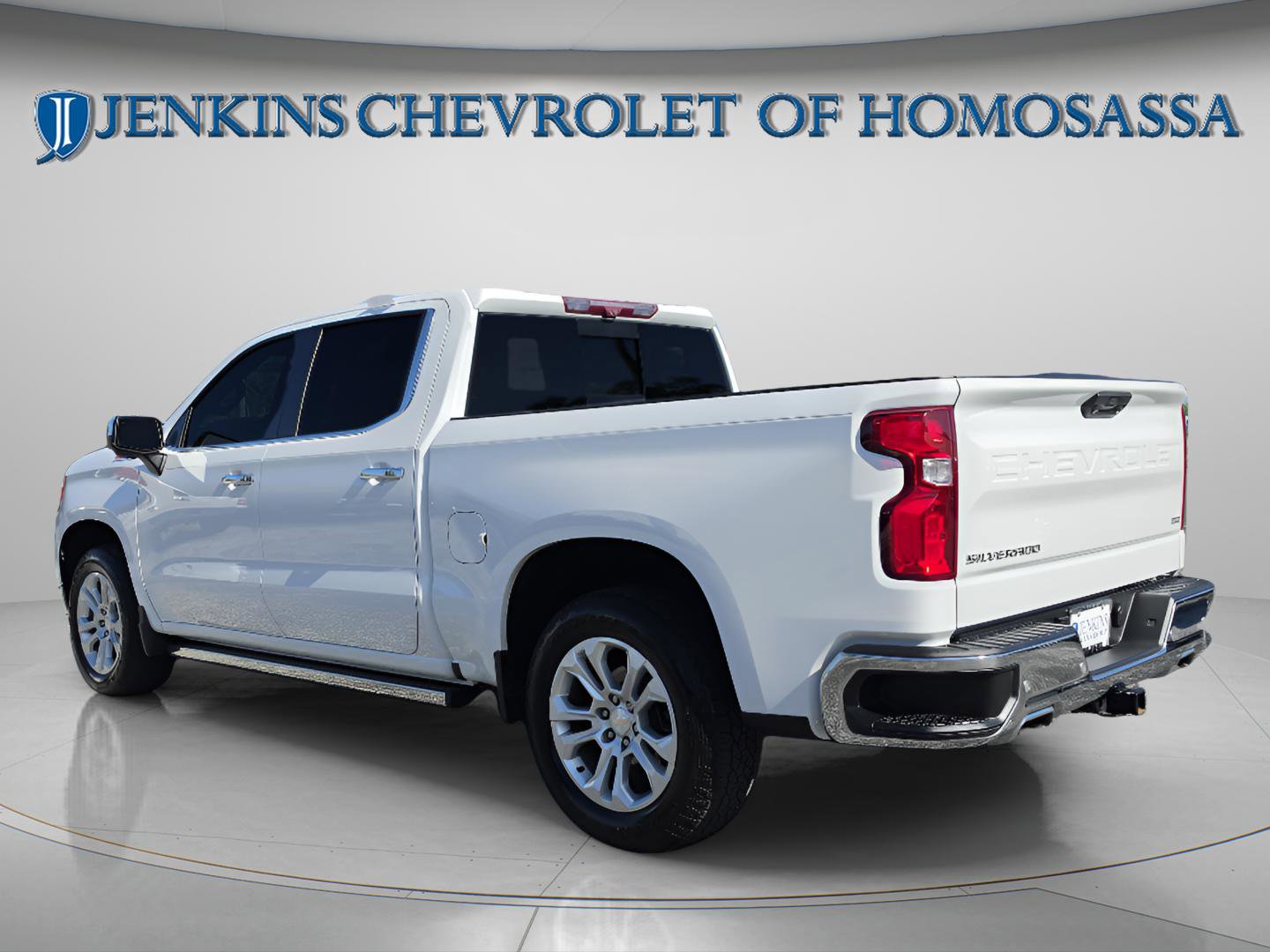 Used 2022 Chevrolet Silverado 1500 LTZ AWD/4WD image 7