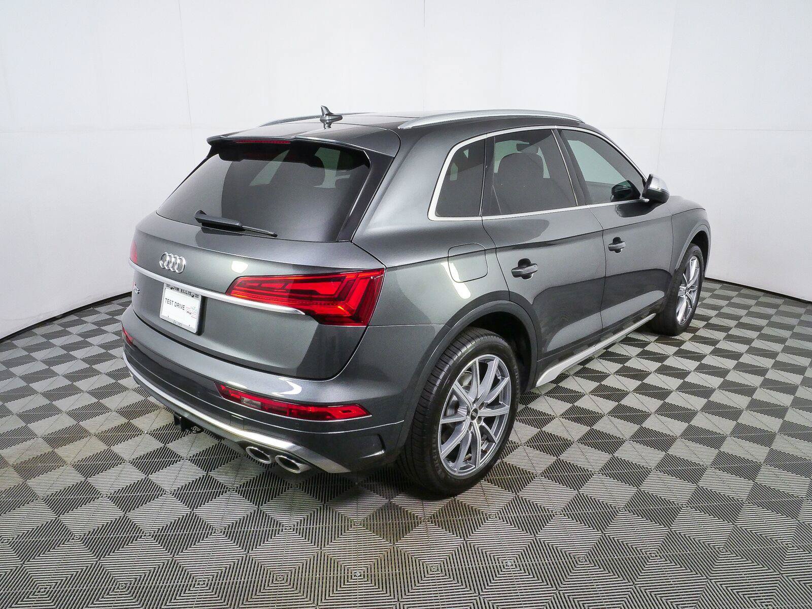 Used 2021 Audi SQ5 Premium w/ Convenience Package AWD/4WD image 3