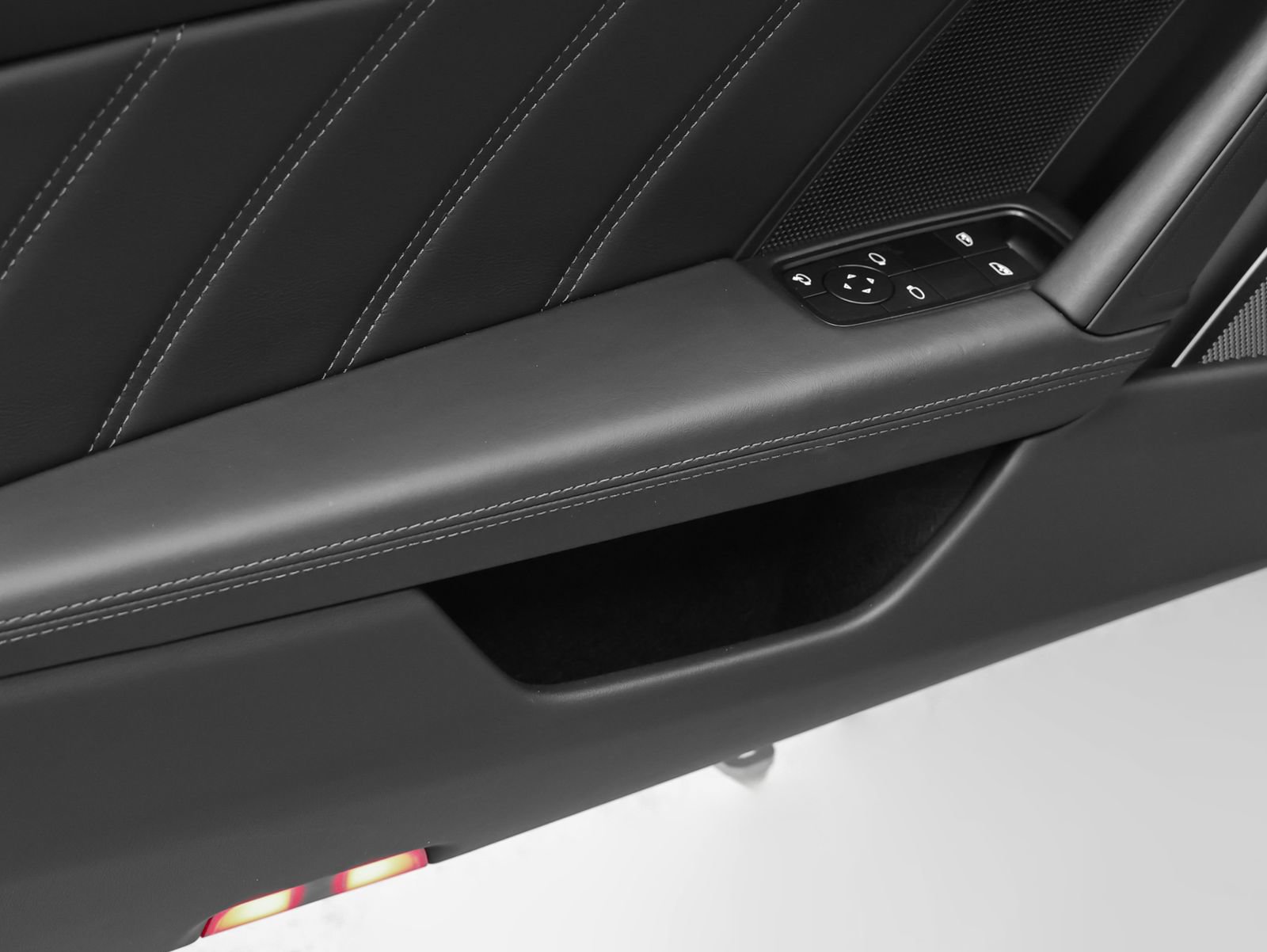 Certified 2025 Porsche 911 Turbo S AWD/4WD image 74
