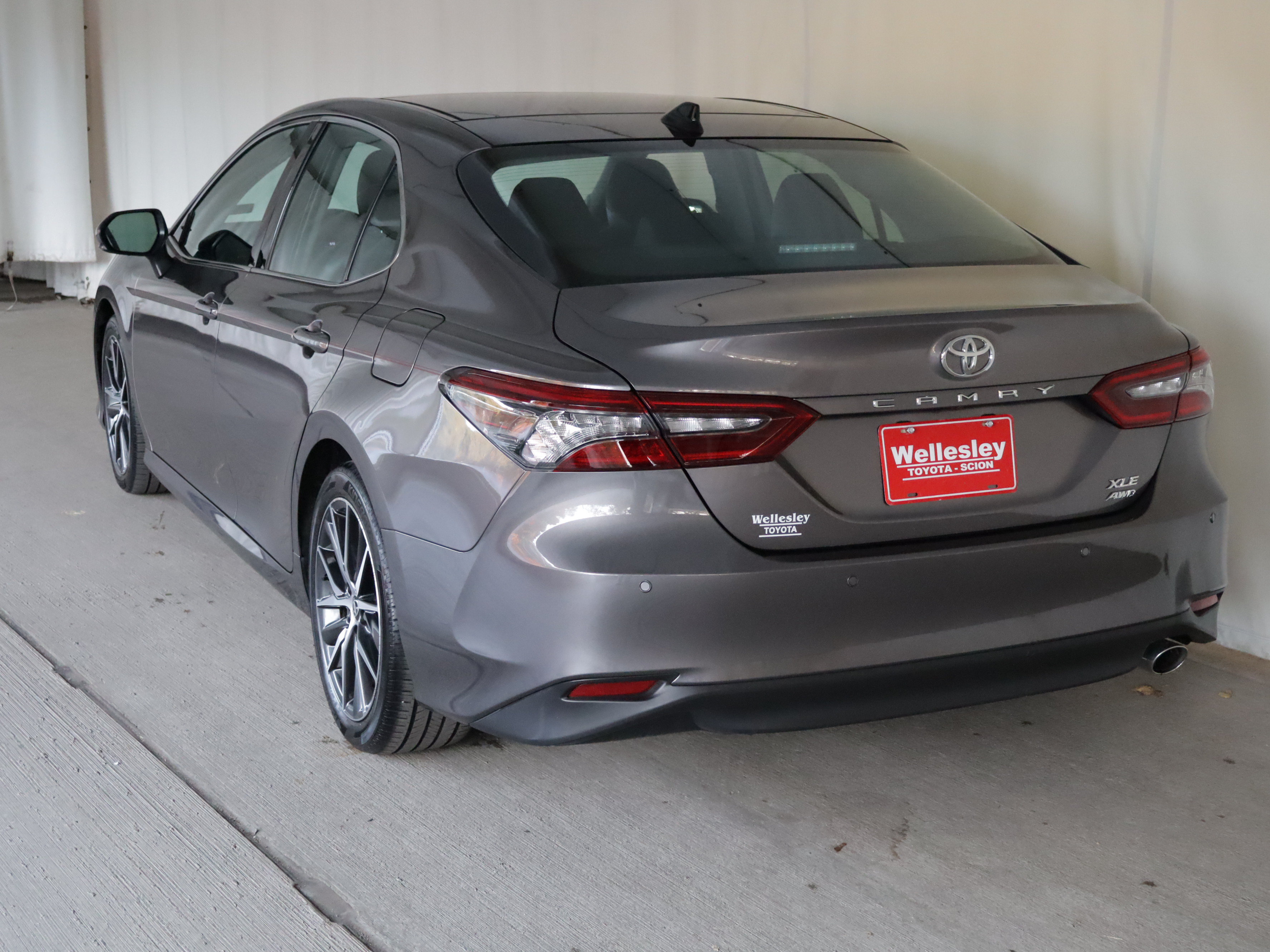 Used 2021 Toyota Camry XLE w/ Navigation Package AWD/4WD image 27