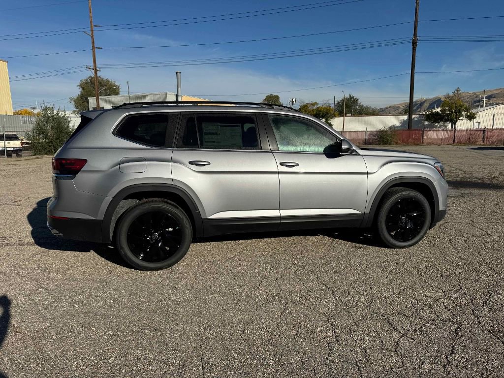 New 2026 Volkswagen Atlas SE image 8