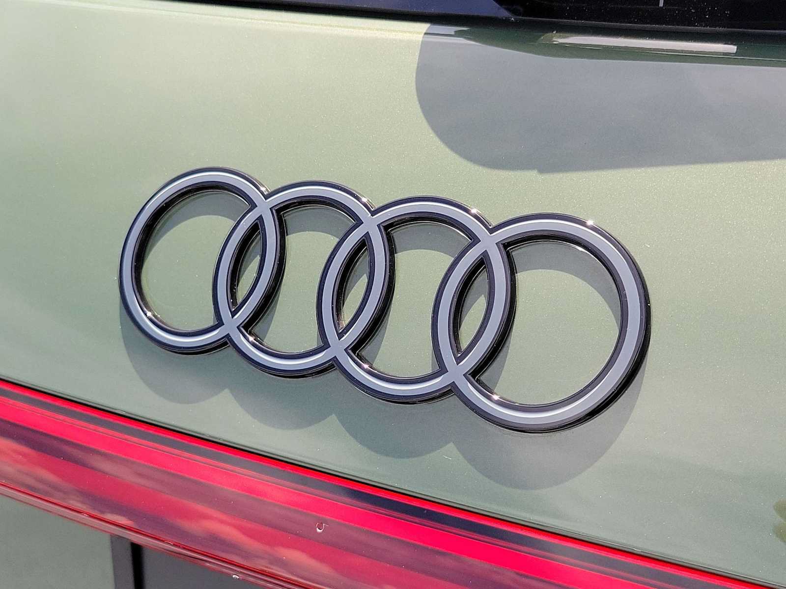 Certified 2025 Audi SQ5 Premium Plus AWD/4WD image 10