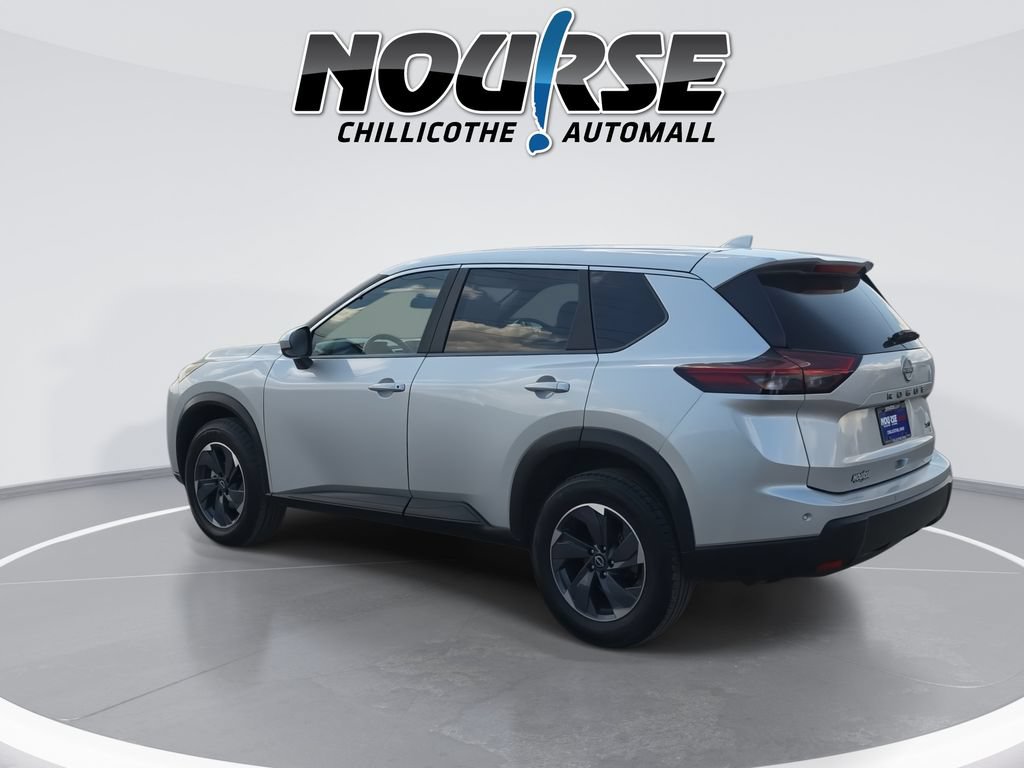 Used 2024 Nissan Rogue SV FWD image 6