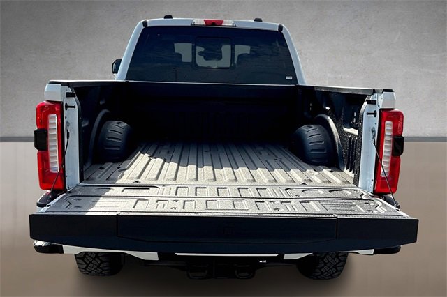 New 2026 Ford F250 Lariat w/ Tremor Off-Road Package image 4