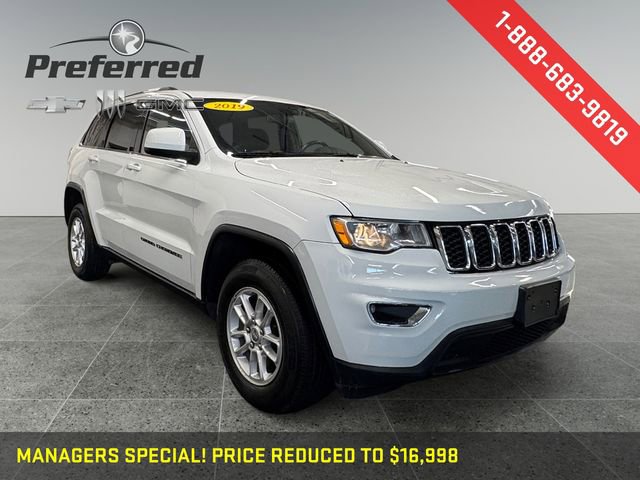 Used 2019 Jeep Grand Cherokee Laredo image 1