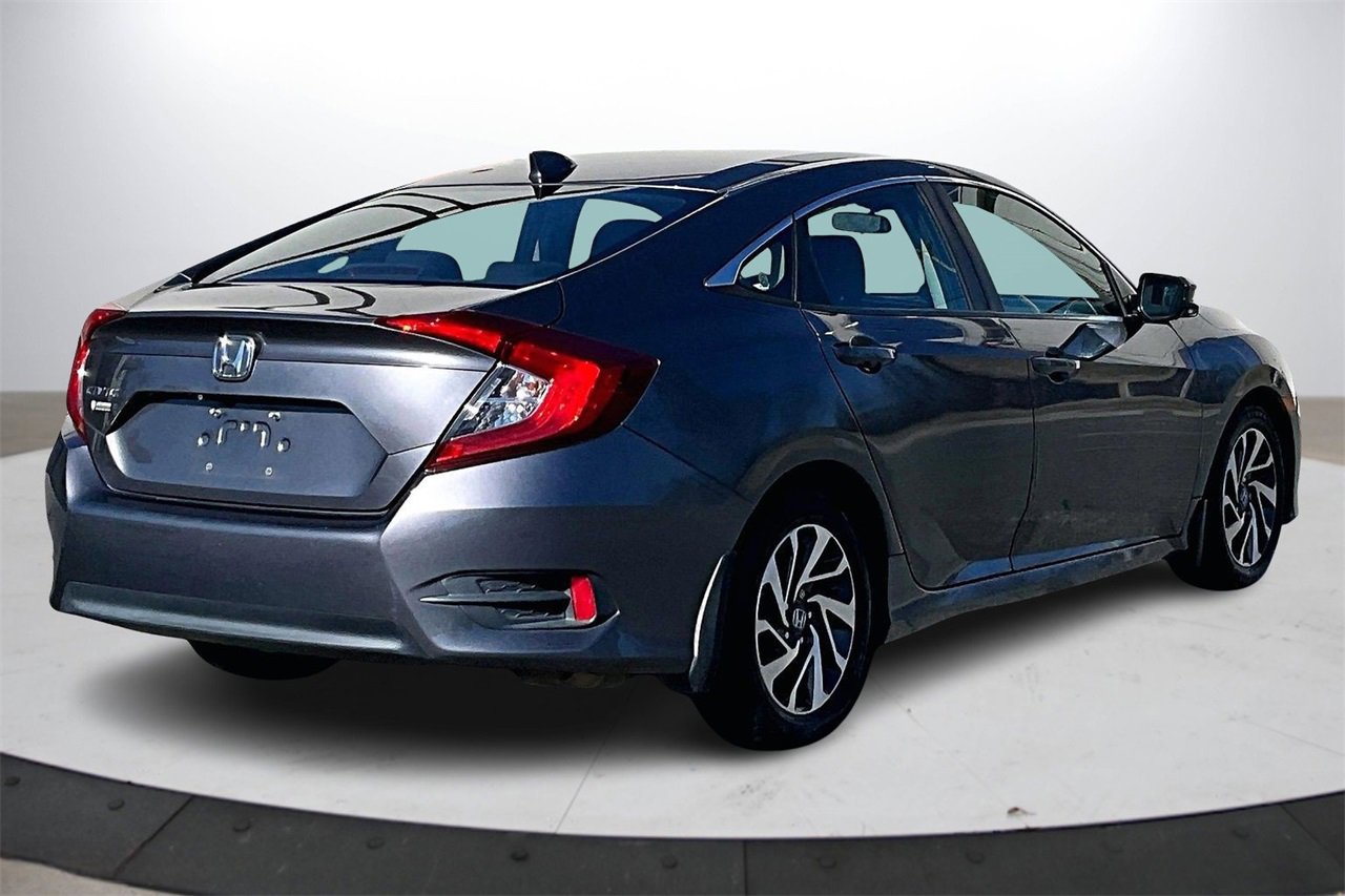 Used 2017 Honda Civic EX image 9
