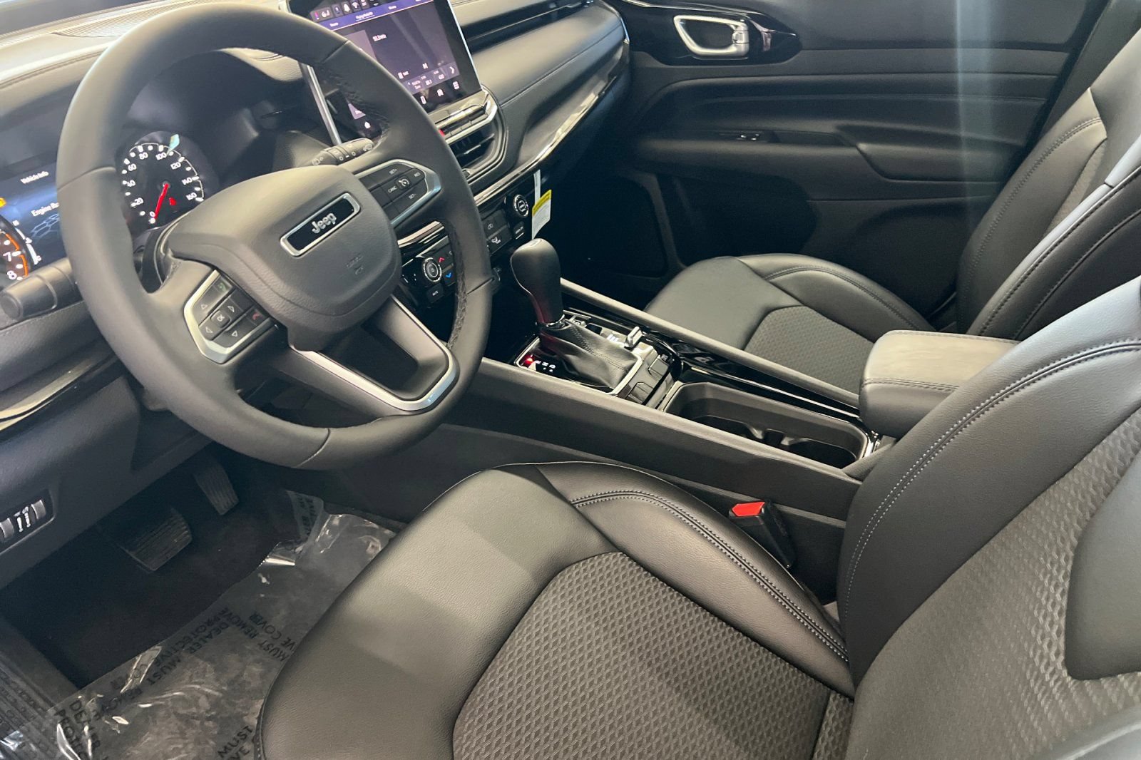 New 2026 Jeep Compass Latitude AWD/4WD image 9