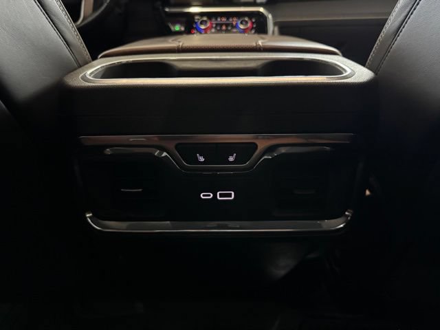 Used 2025 GMC Sierra 2500 Denali Ultimate AWD/4WD image 16