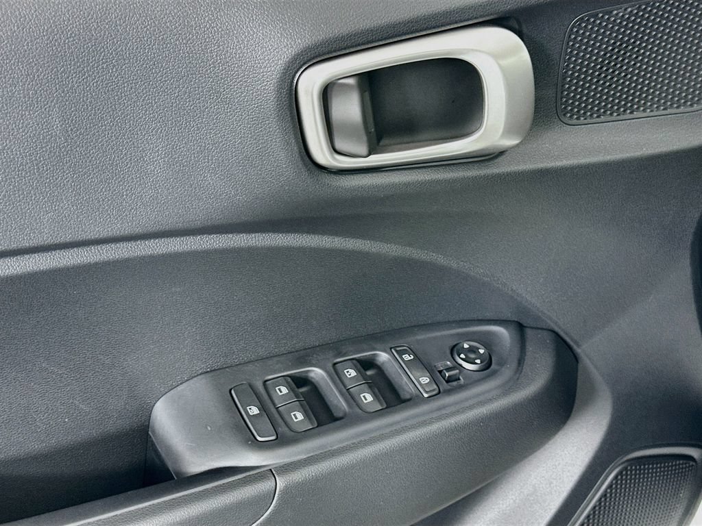 New 2026 Hyundai Venue SEL FWD image 18
