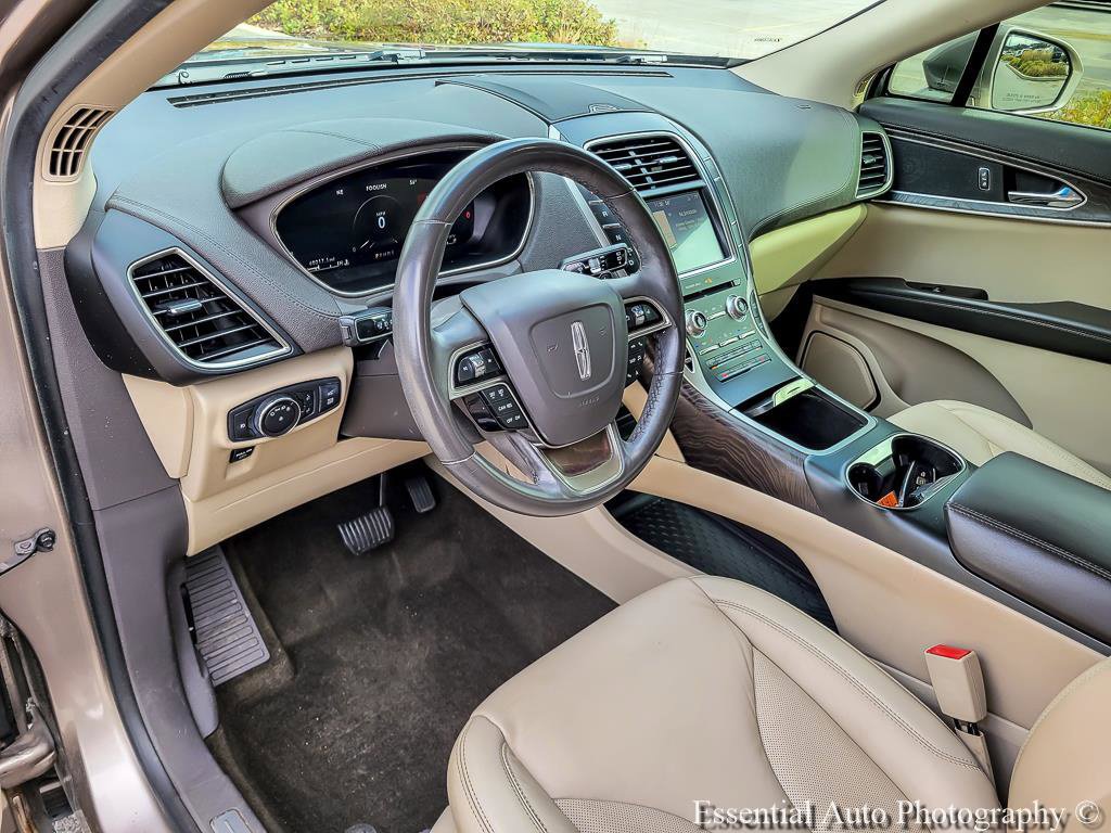 Used 2019 Lincoln Nautilus Select w/ Cargo Utility Package FWD image 9