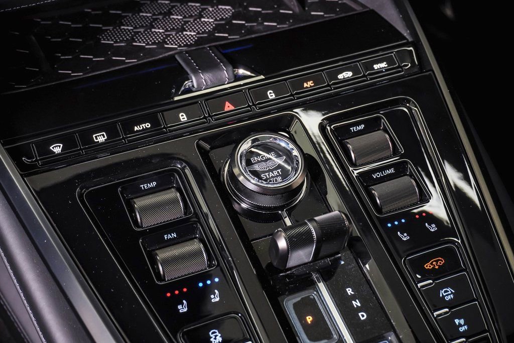 New 2026 Aston Martin DBX 707 image 30