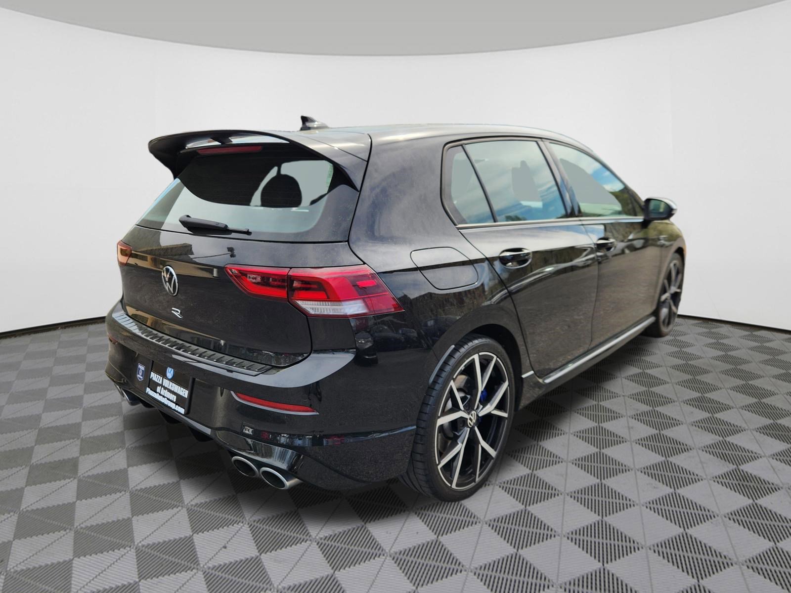 Certified 2024 Volkswagen Golf R AWD/4WD image 4
