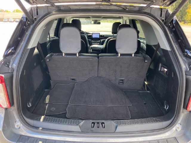 Used 2023 Ford Explorer Limited AWD/4WD image 23