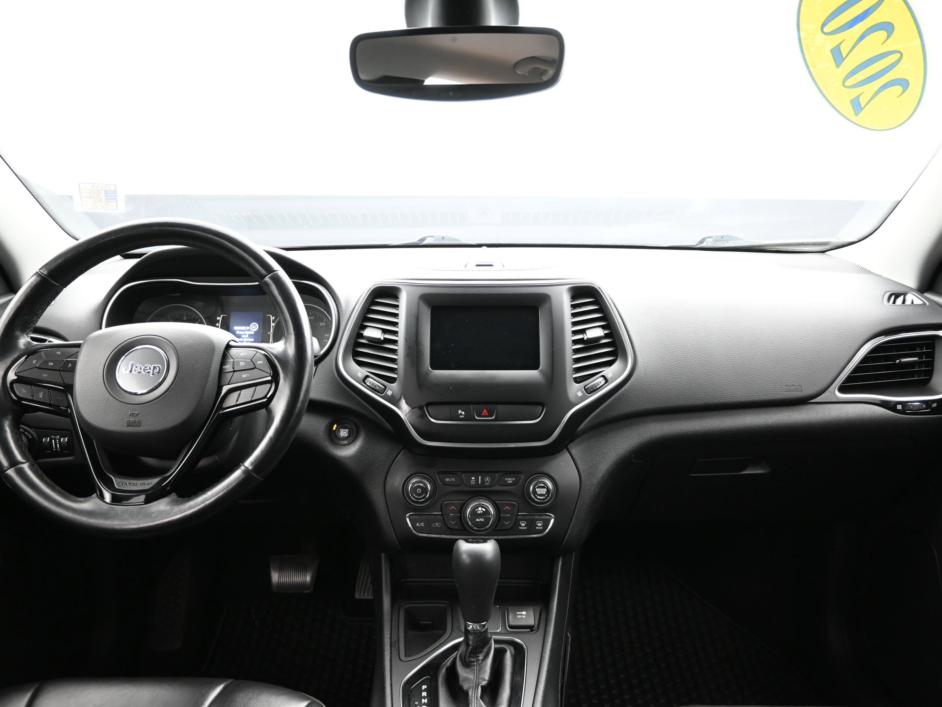 Used 2020 Jeep Cherokee Latitude Plus image 21