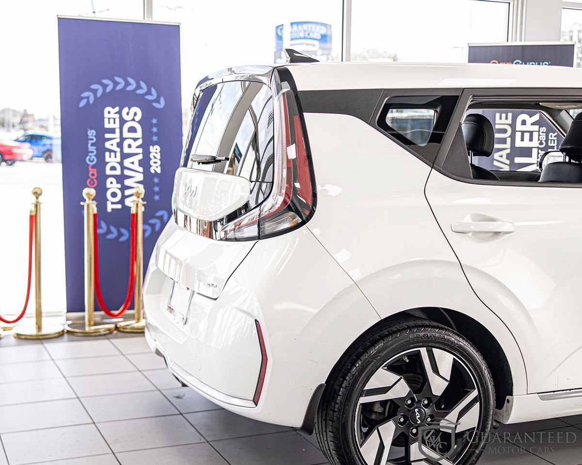 Used 2023 Kia Soul GT-Line FWD image 16