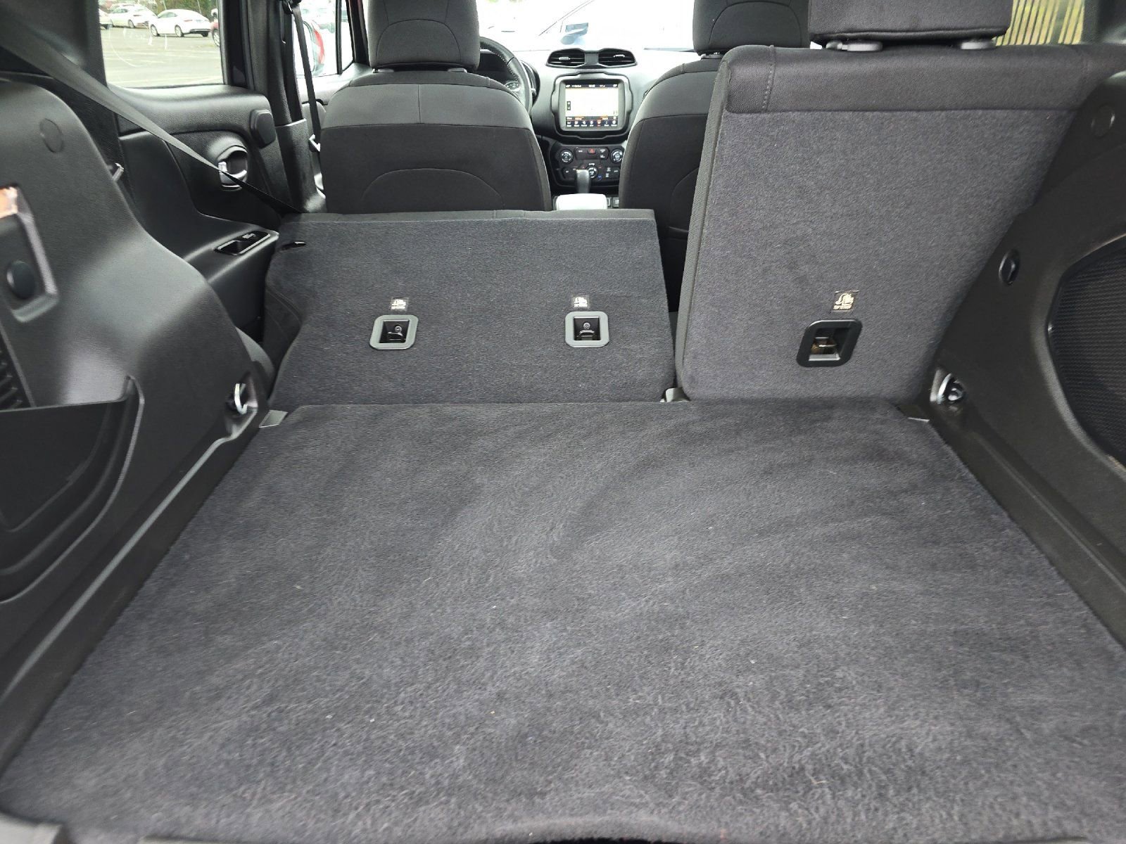 Used 2023 Jeep Renegade Latitude w/ Sun/Sound Group image 15