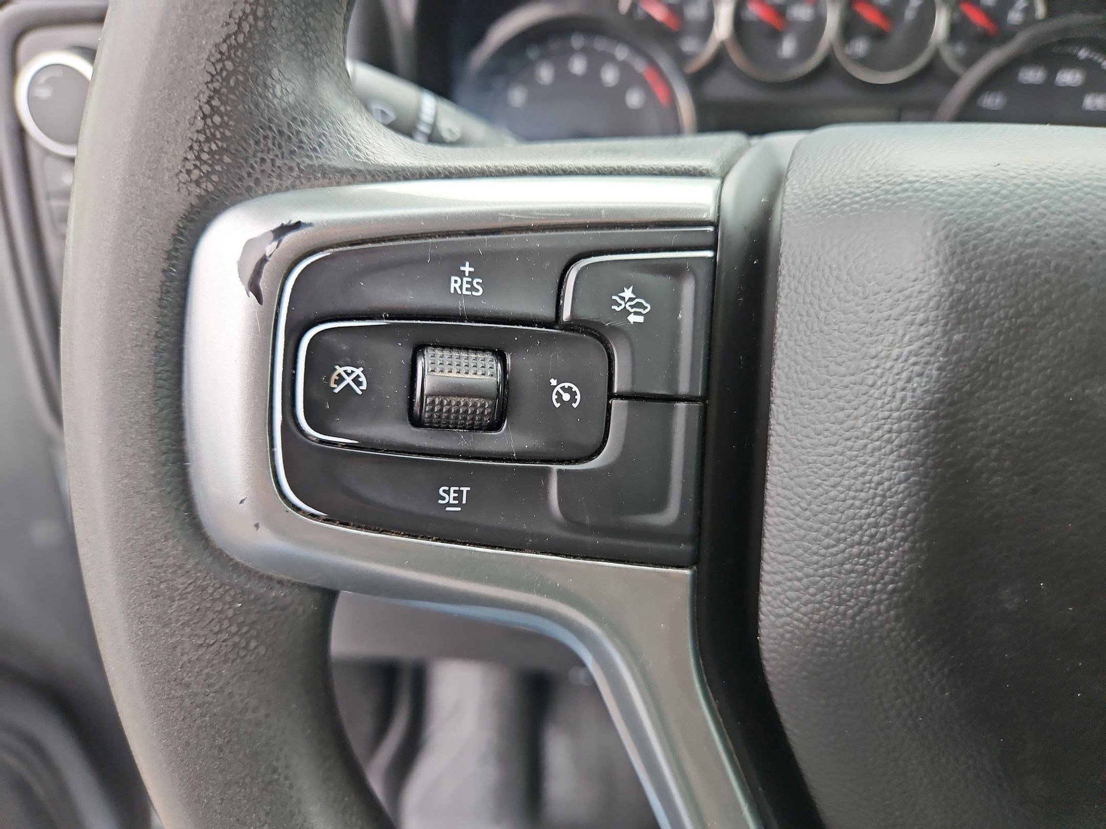 Used 2022 Chevrolet Silverado 2500 Custom w/ Custom Value Package AWD/4WD image 17