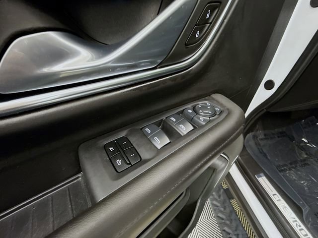 Used 2024 Chevrolet Tahoe Z71 w/ Luxury Package AWD/4WD image 37