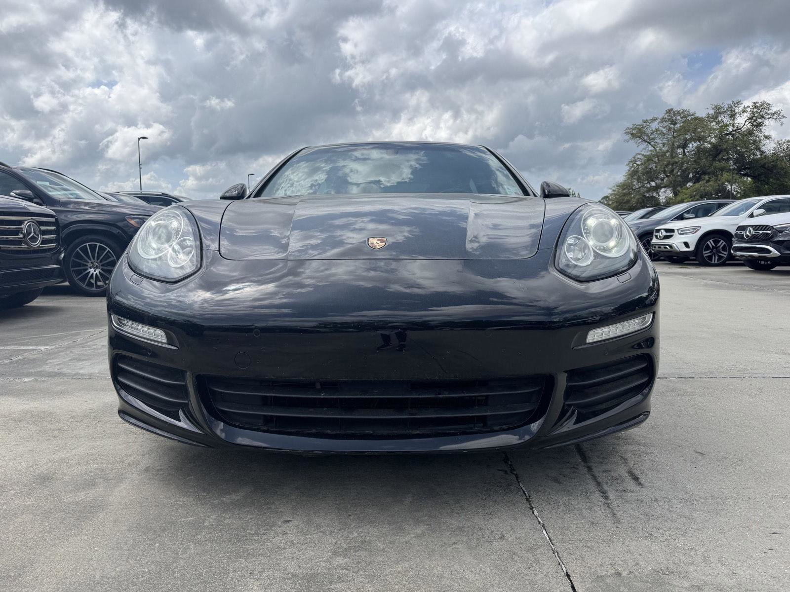 Used 2014 Porsche Panamera 4 image 2