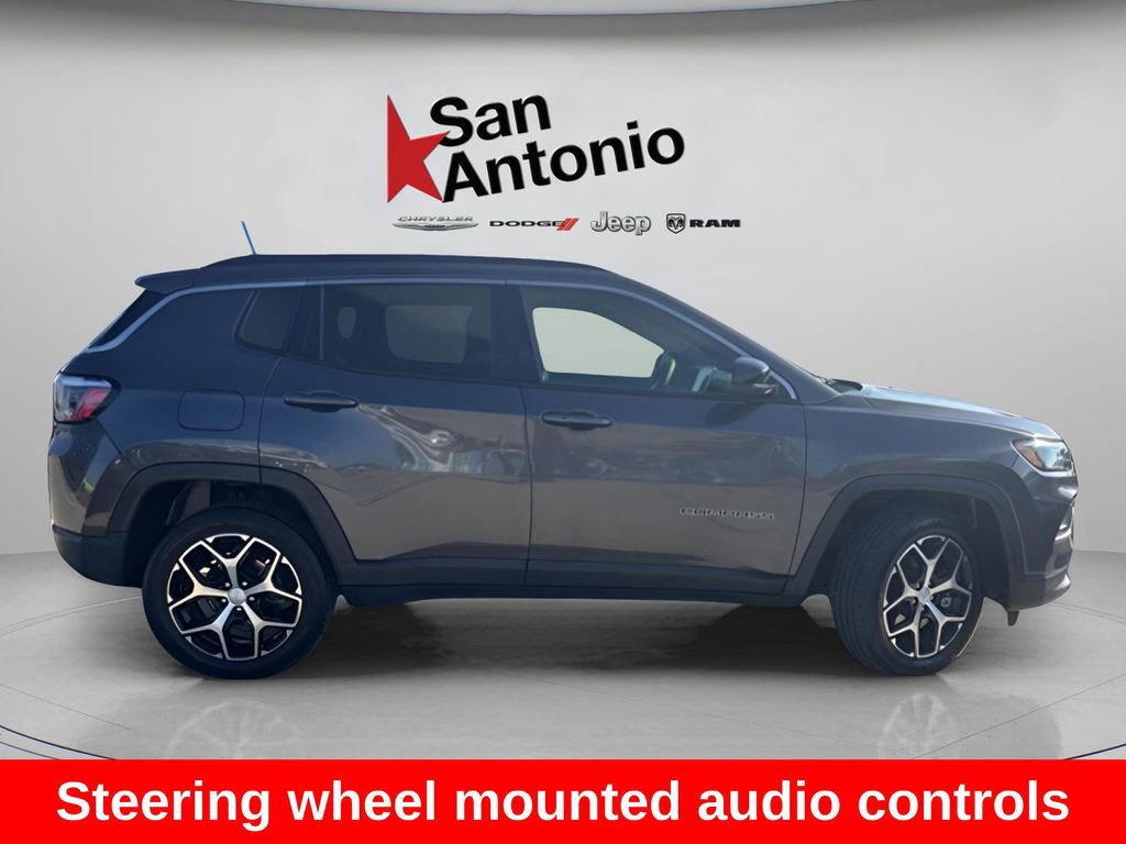Certified 2024 Jeep Compass Latitude image 8