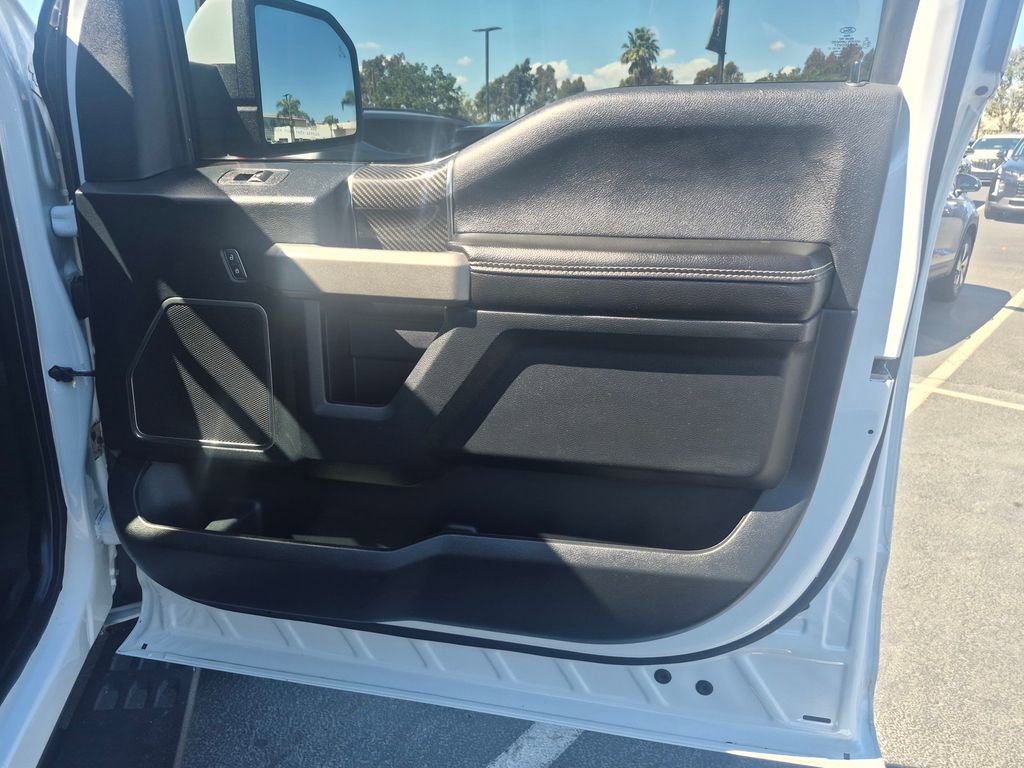 Used 2019 Ford F150 Raptor w/ Equipment Group 802A Luxury image 36