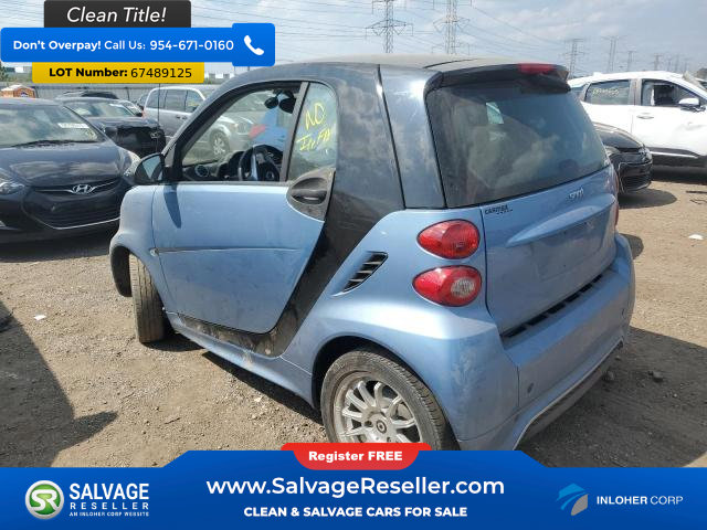 Used 2013 smart fortwo Coupe image 3