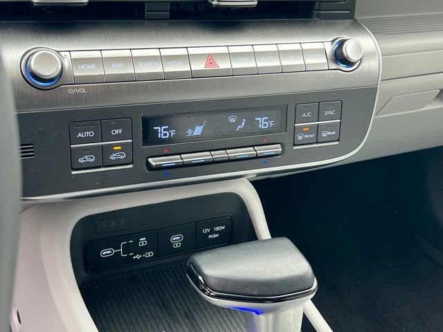 Certified 2025 Hyundai Kona SEL image 20