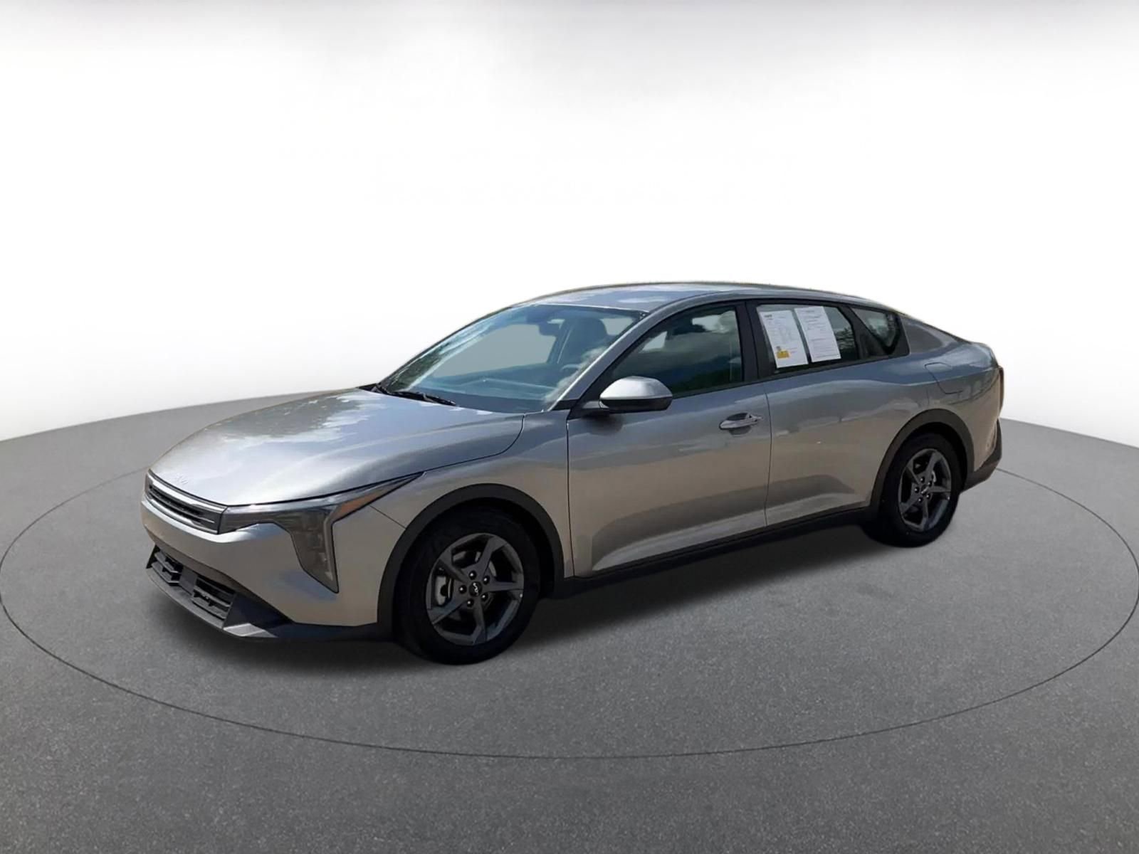 Used 2025 Kia K4 FWD image 8