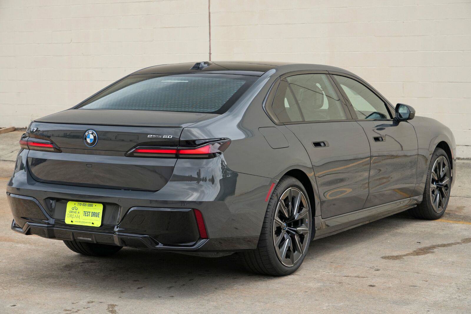 Used 2024 BMW i7 eDrive50 w/ M Sport Package RWD image 68